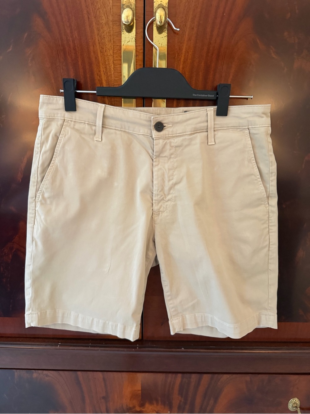 AG Adriano Goldschmied Wanderer Slim Trouser Shorts Beige 32R